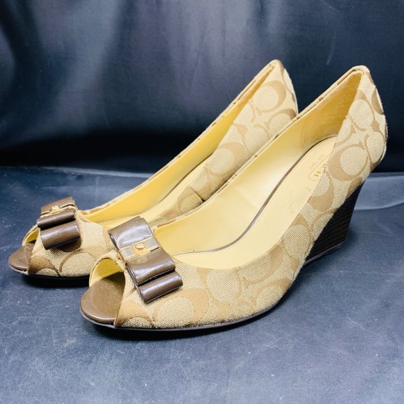 Coach Brown Emma Wedges - Picture 2 of 8